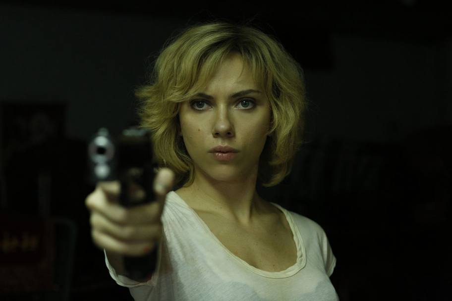 Scarlett Johansson in una scena di 